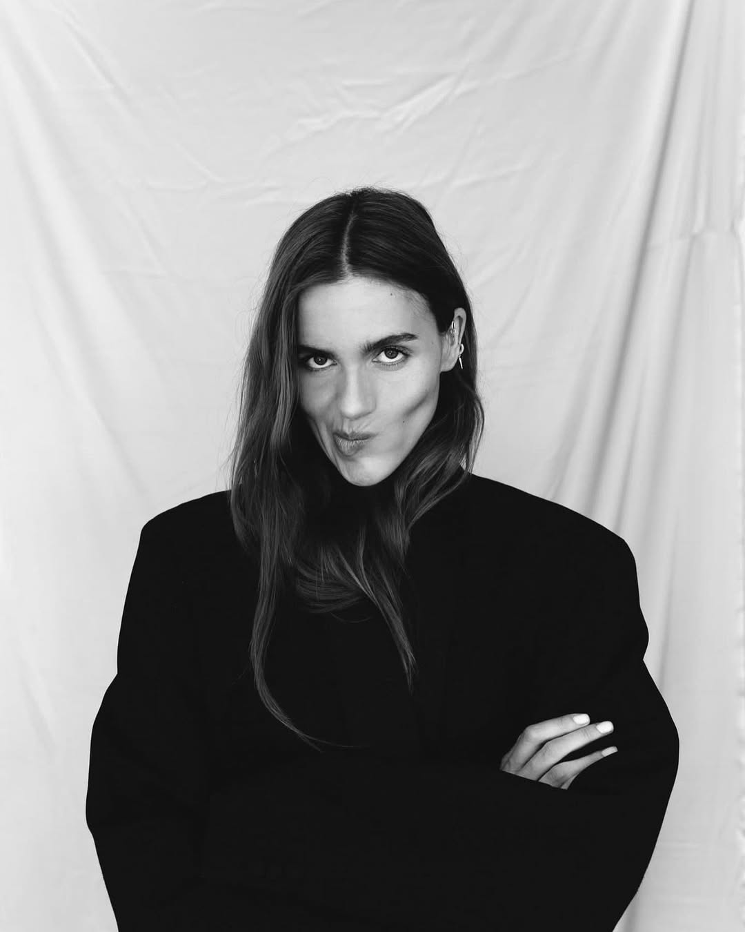 MARÍA MUÑOZ RIVERA Pose María Muñoz